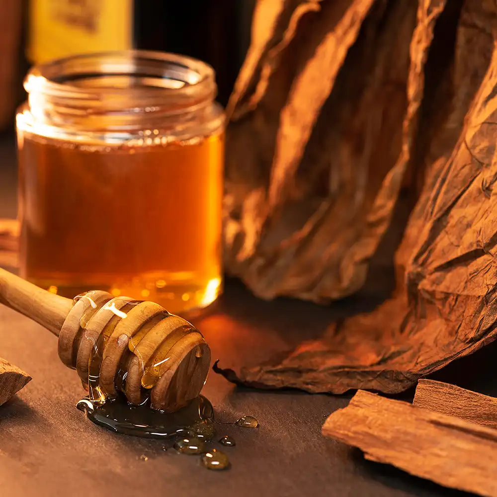 Honey Tobacco Highly scented coconut wax candle